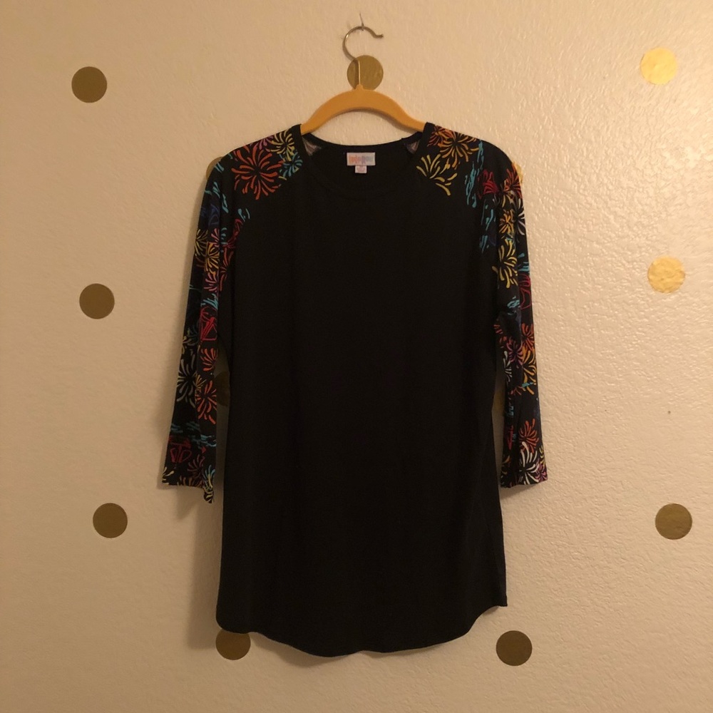 LULAROE Randy baseball T-shirt fireworks flag M